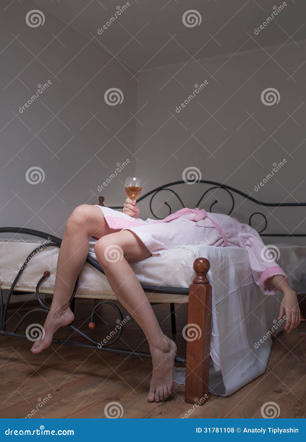 MUJER MUJER ALCOHOL mujer mujer alcohol: