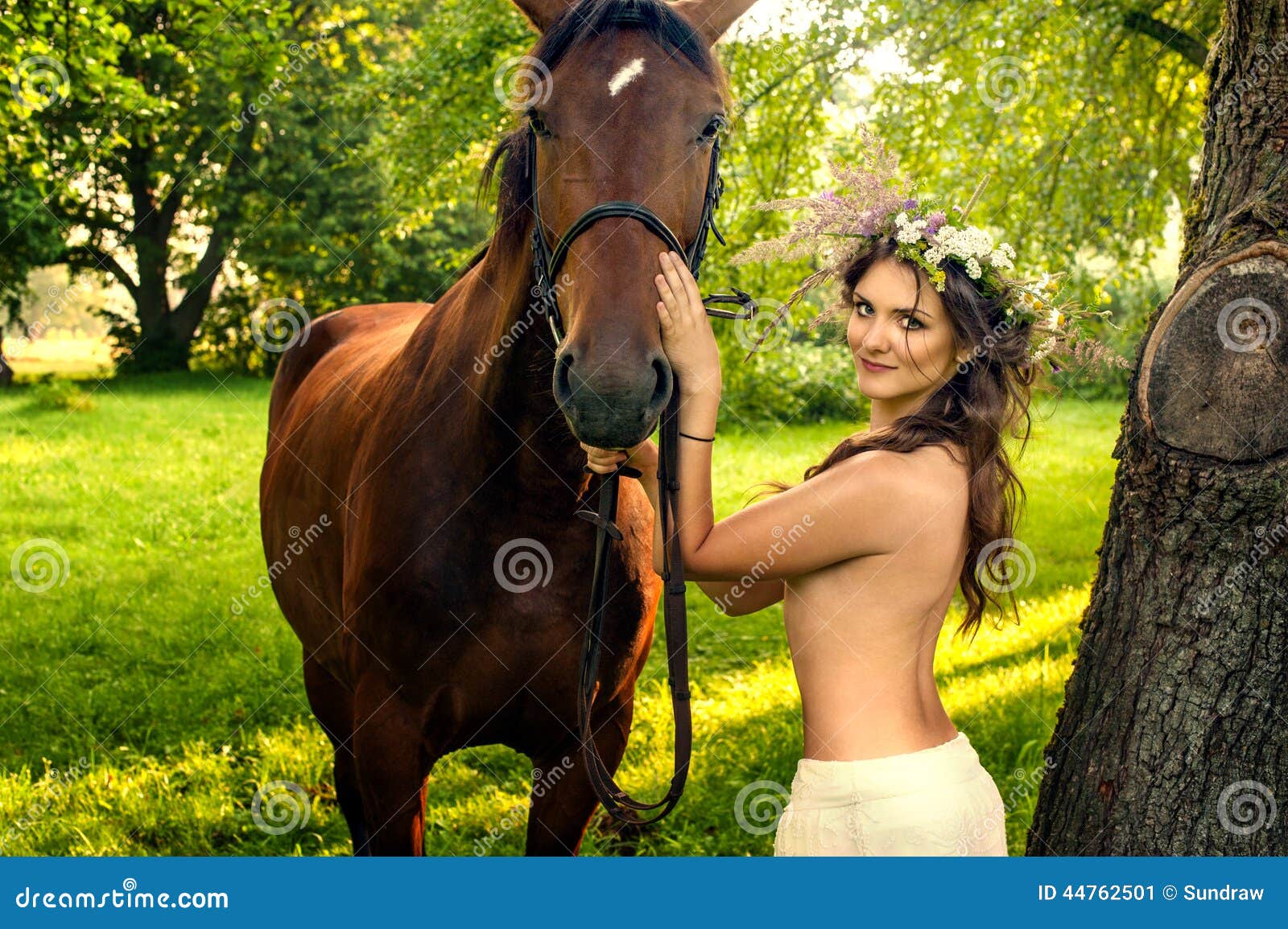 FOTO MUJER A CABALLO foto mujer a caballo: