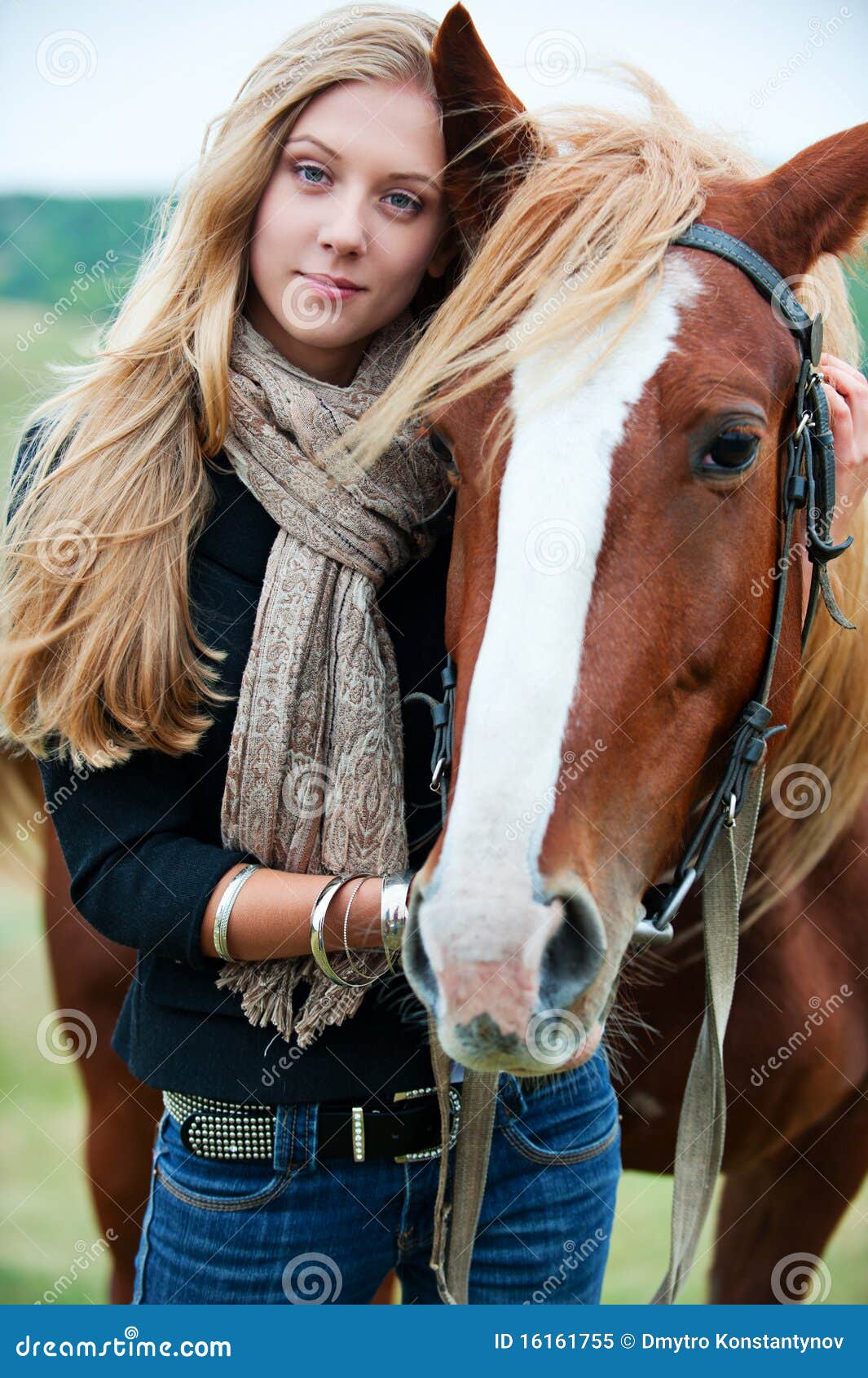 FOTO MUJER A CABALLO foto mujer a caballo: