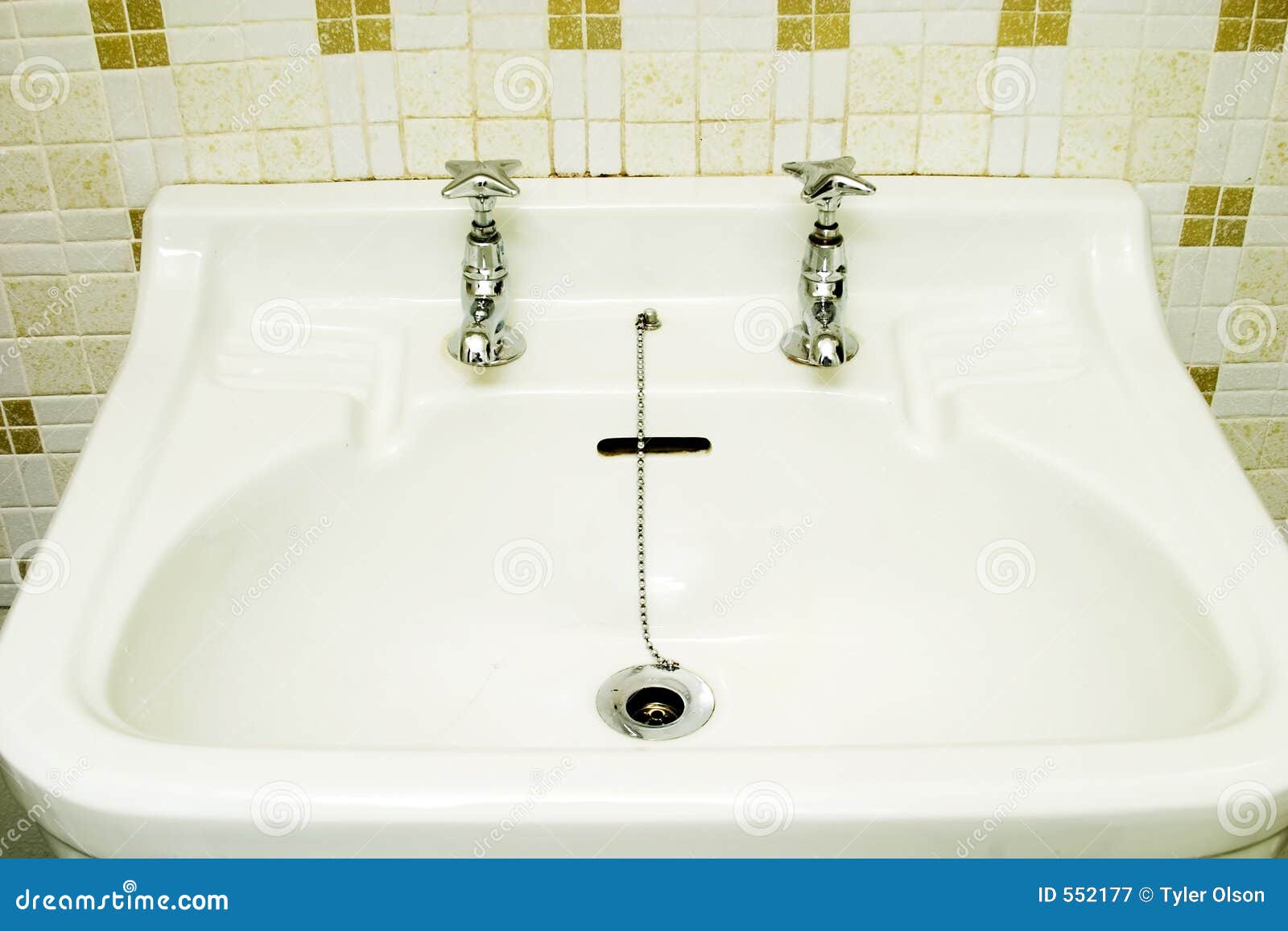 Old Fashioned Sink Royalty Free Stock Photography - Image ...
