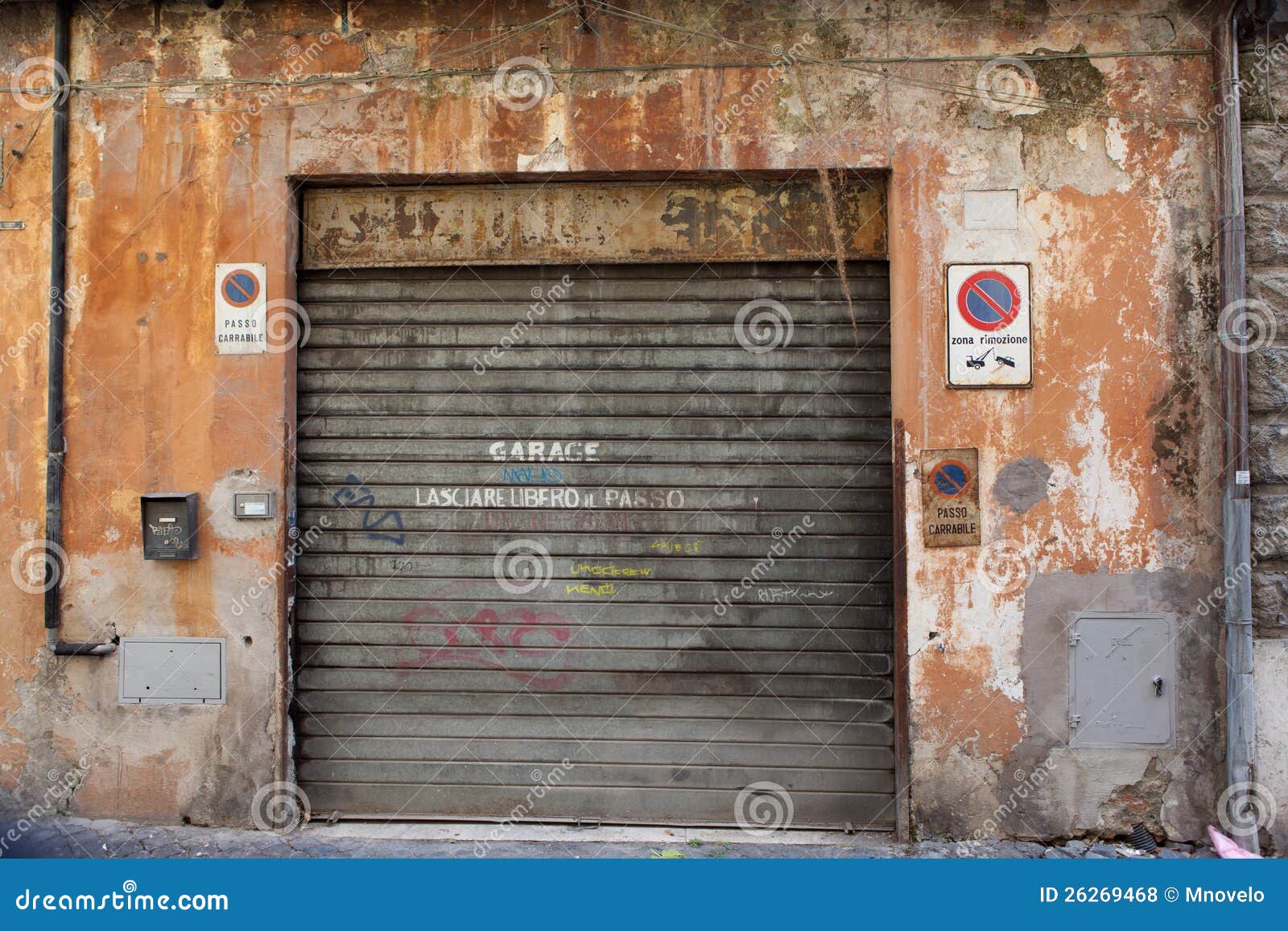 Old Garage Royalty Free Stock Photos - Image: 26269468