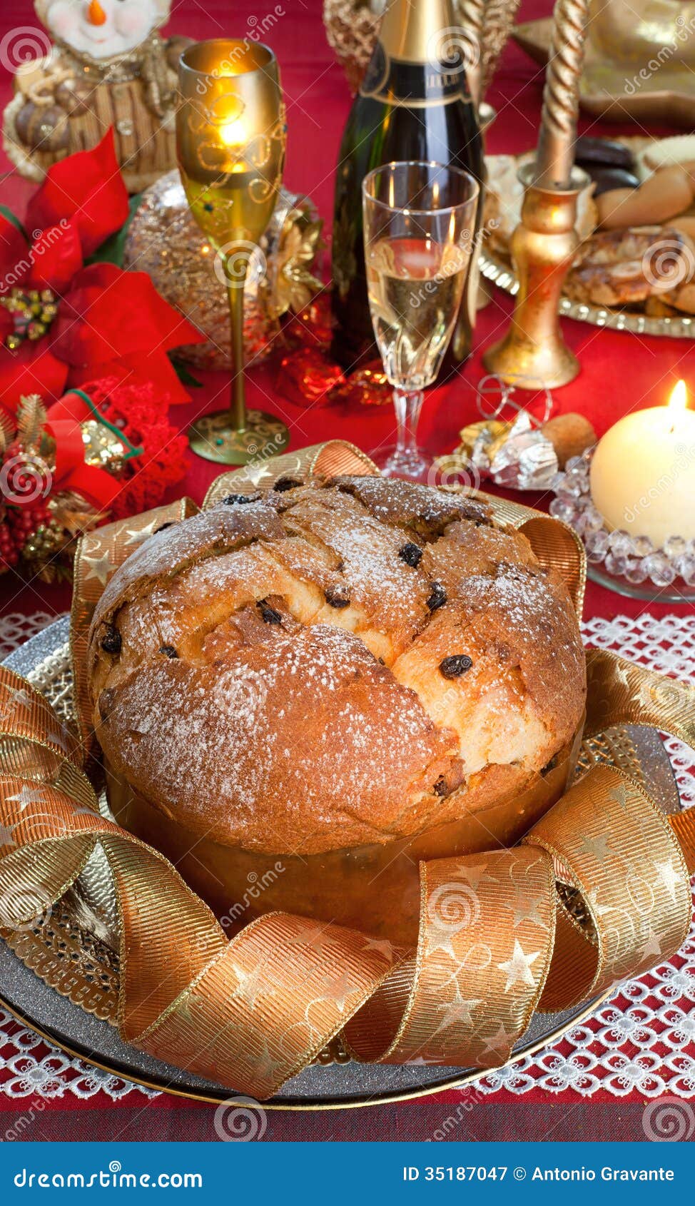 Panettone, Traditional Italian Christmas Cake Royalty Free Stock ...