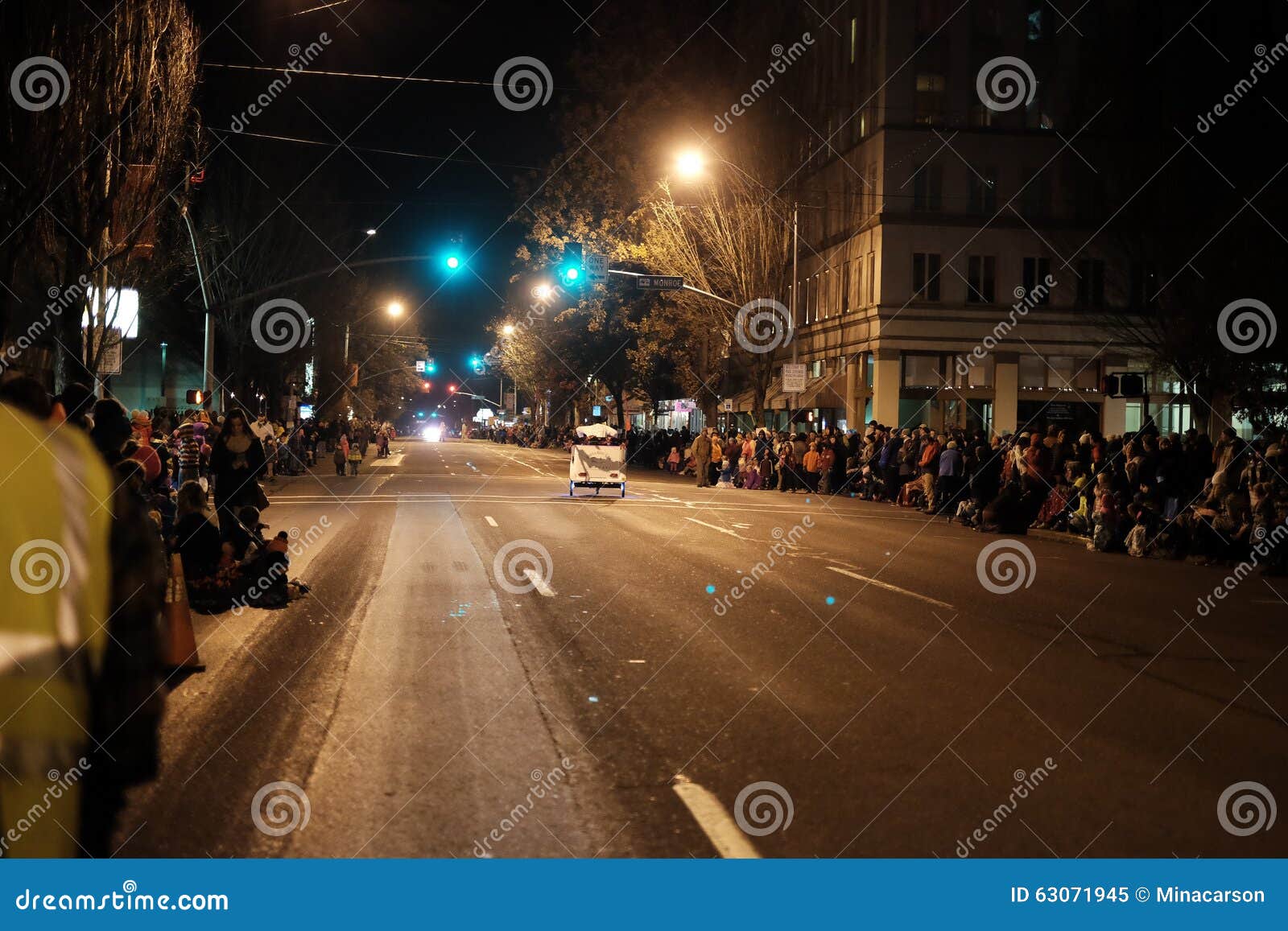 downward corvallis pedicab zooms empty downtown crowds lining both sid editorial image downward corvallis pedicab zooms empty downtown crowds lining both sid editorial image