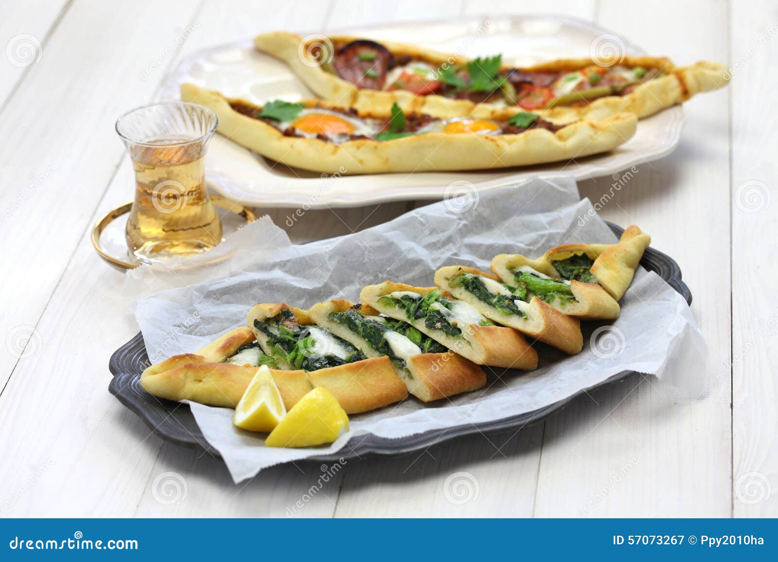 Pita Pizza with Greens pictures Pita Pizza with Greens photo