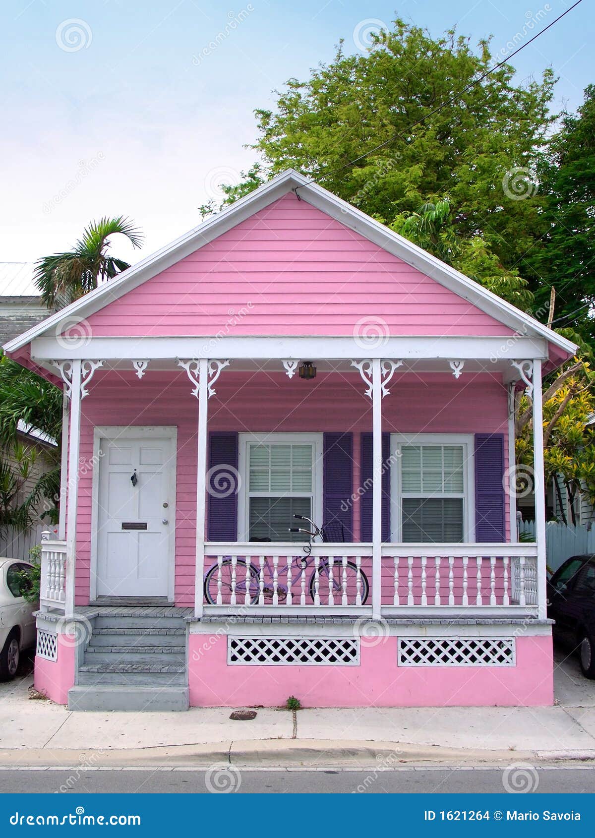 Pink House Stock Images - Image: 1621264