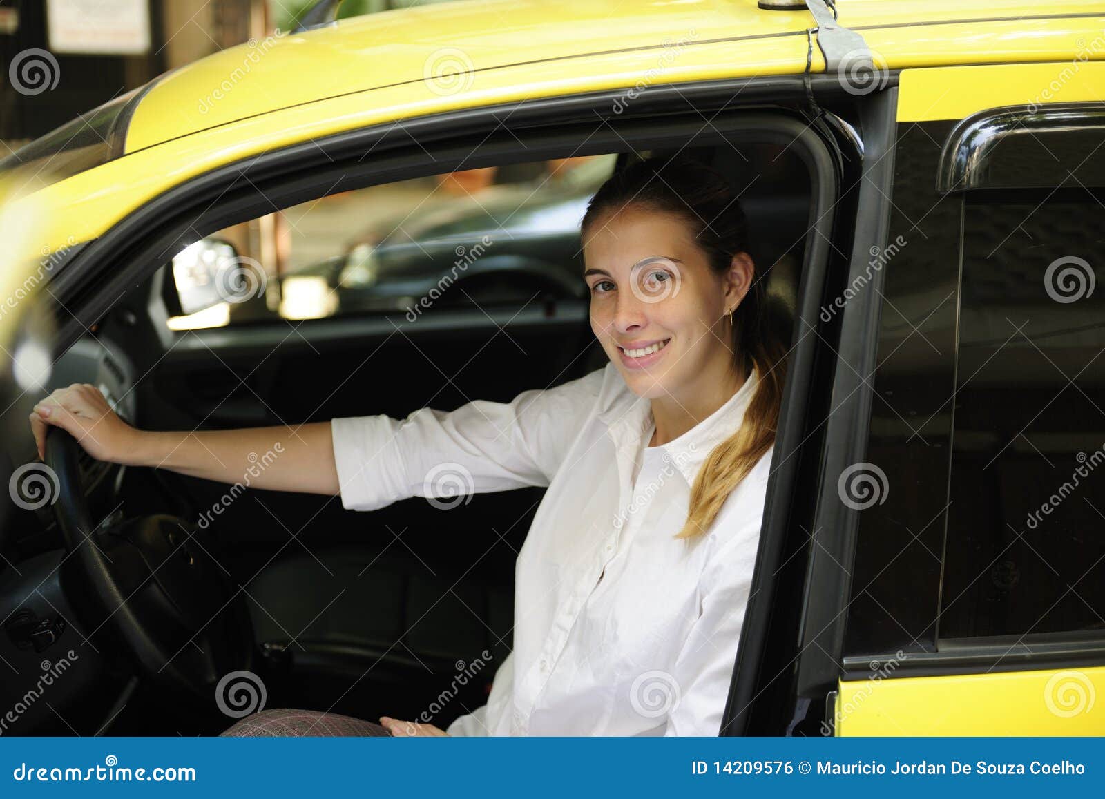 The Housewife Turned Cab Driver The Growth Of A Woman Life The