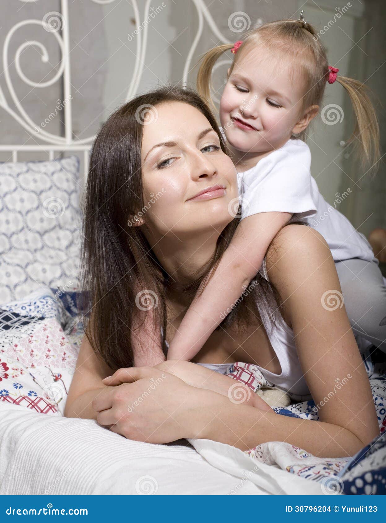 the found essay letter from a mother to a daughter Essay on mother introduction words count ( 1220). the found essay letter from a mother to a daughter Essay on mother introduction words count ( 1220).