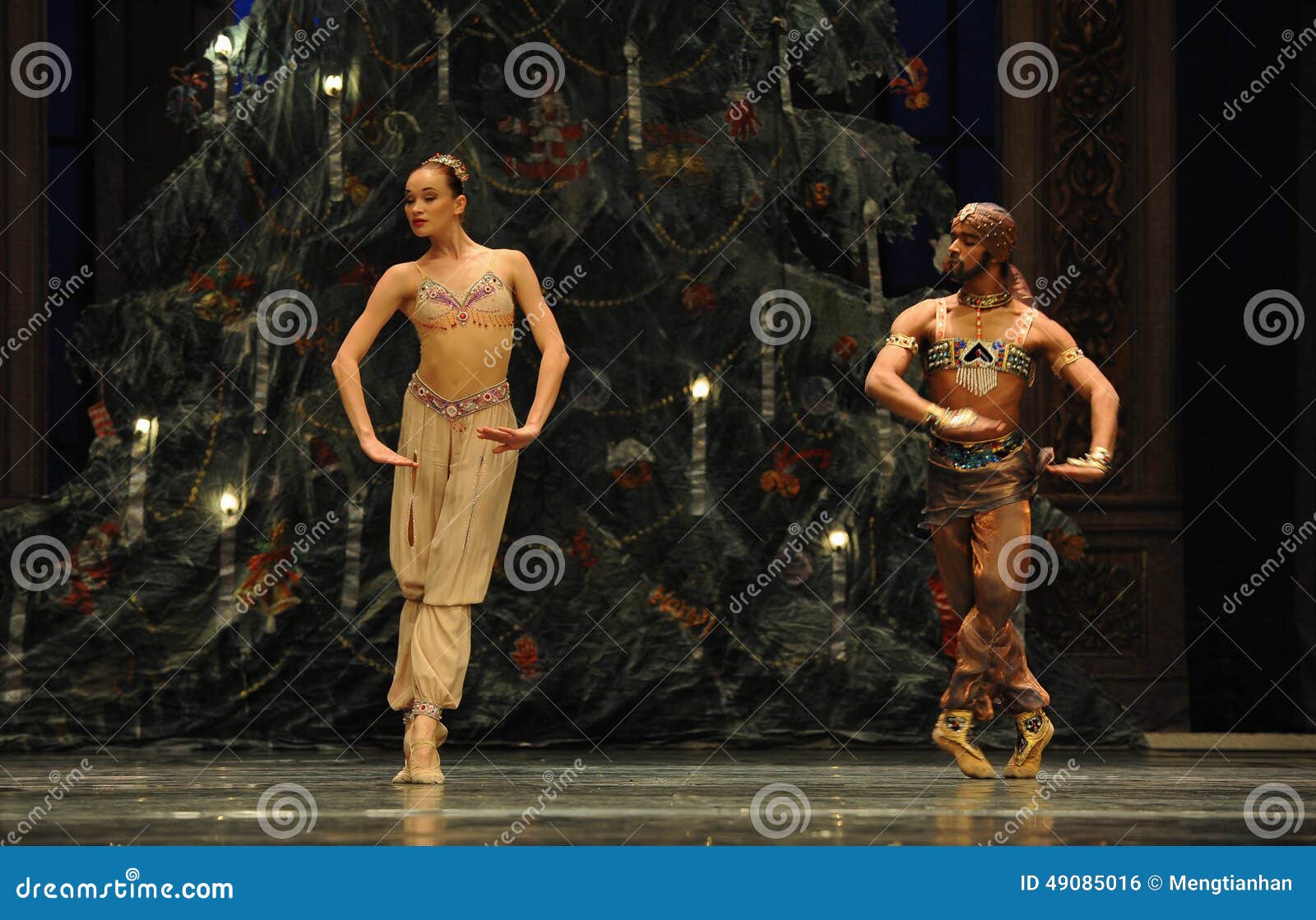 a prayer under the christmas tree arabia music coffee the mr christmas nutcracker ballet