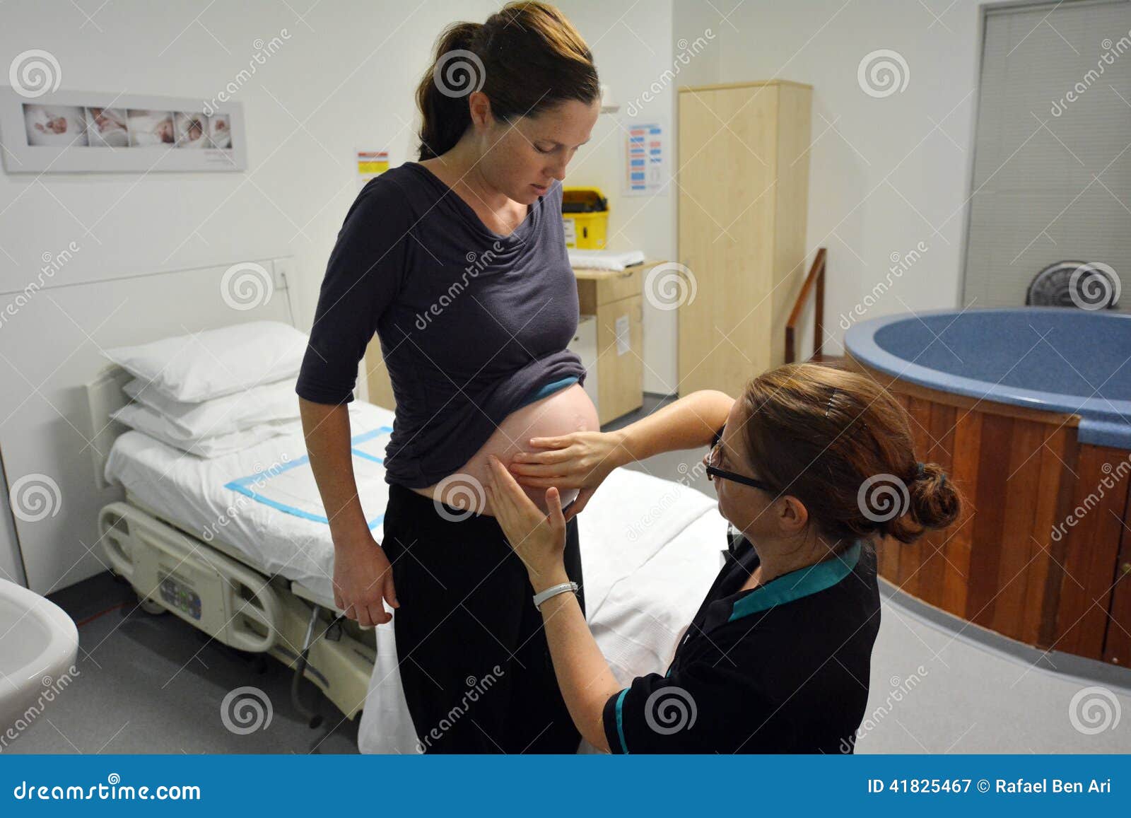 Delivery Of Pregnant Women Video 59