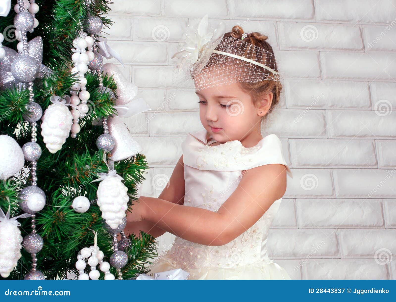 Download this Pretty Little Girl... picture Download this Pretty Little Girl... picture
