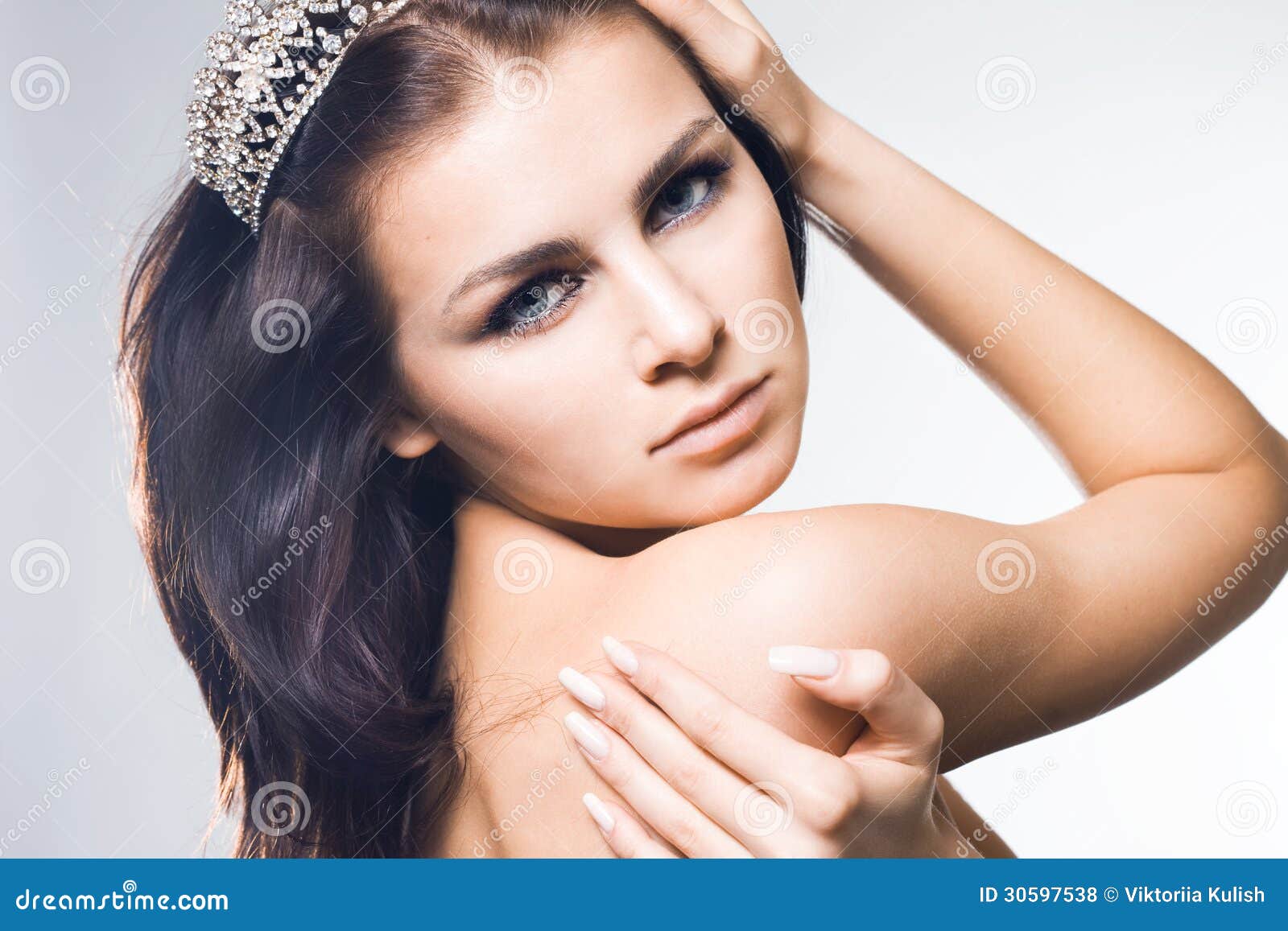 Princess with diamond crown - princess-diamond-crown-beautiful-30597538