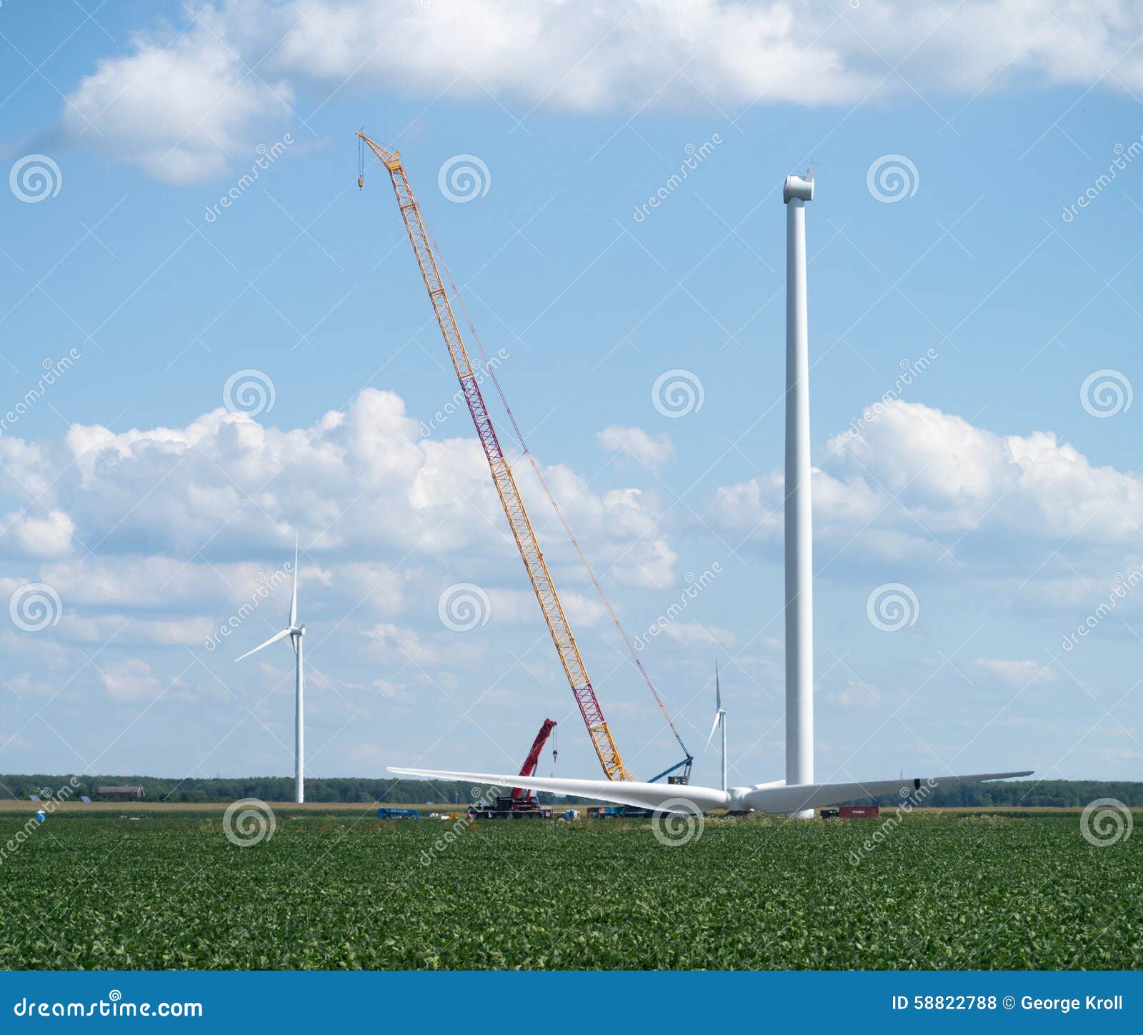 Propeller Replacement Stock Photo - Image: 58822788