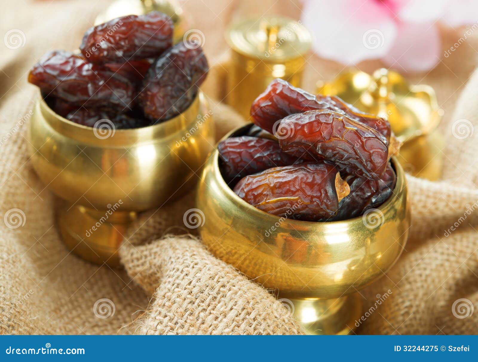 which golden food date fasting palm kurma Dried fruits in ramadan or eaten palm kurma, which golden food date fasting palm kurma Dried fruits in ramadan or eaten palm kurma,