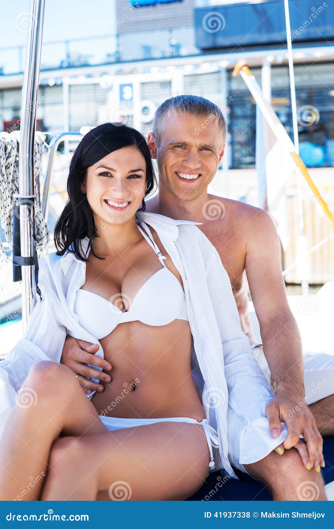 Discover the advantages of dating rich women for image picture