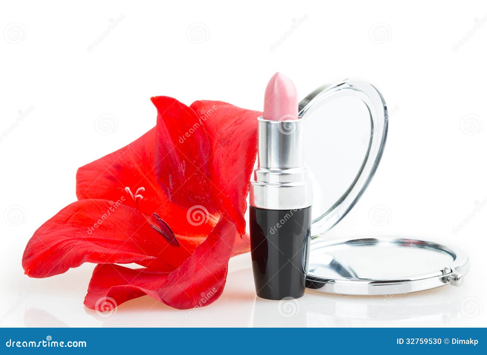 Rouge A Levre Avec Une Fleur Dedans Rouge à Lèvres Avec La Fleur De Glaïeul Photo stock - Image: 32759530