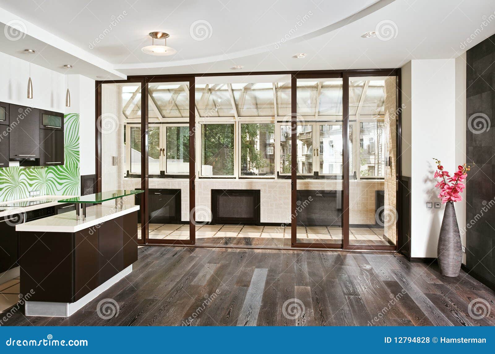 Sala De Estar Y Estudio ~ Sala De Estar E Cozinha Modernas Com Balcão Fotos de Stock Royalty Sala De Estar Y Estudio ~ Sala De Estar E Cozinha Modernas Com Balcão Fotos de Stock Royalty