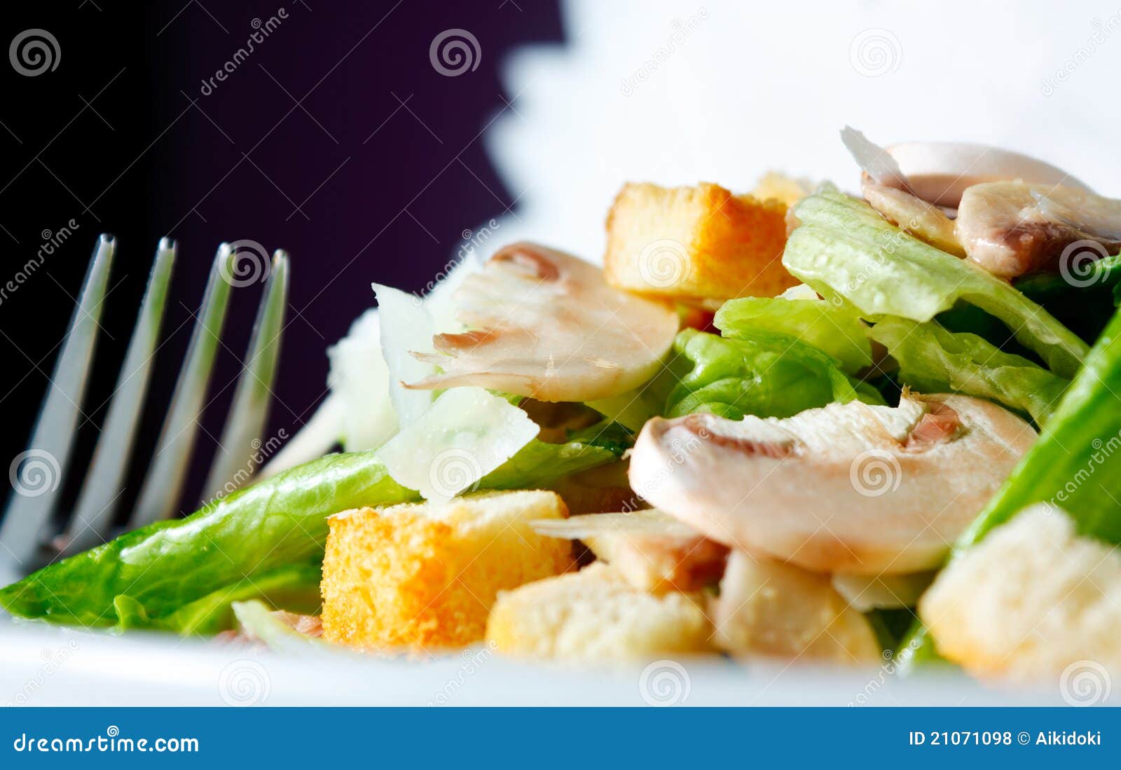 Royalty Free Stock Photos: Salad of fresh mushrooms
