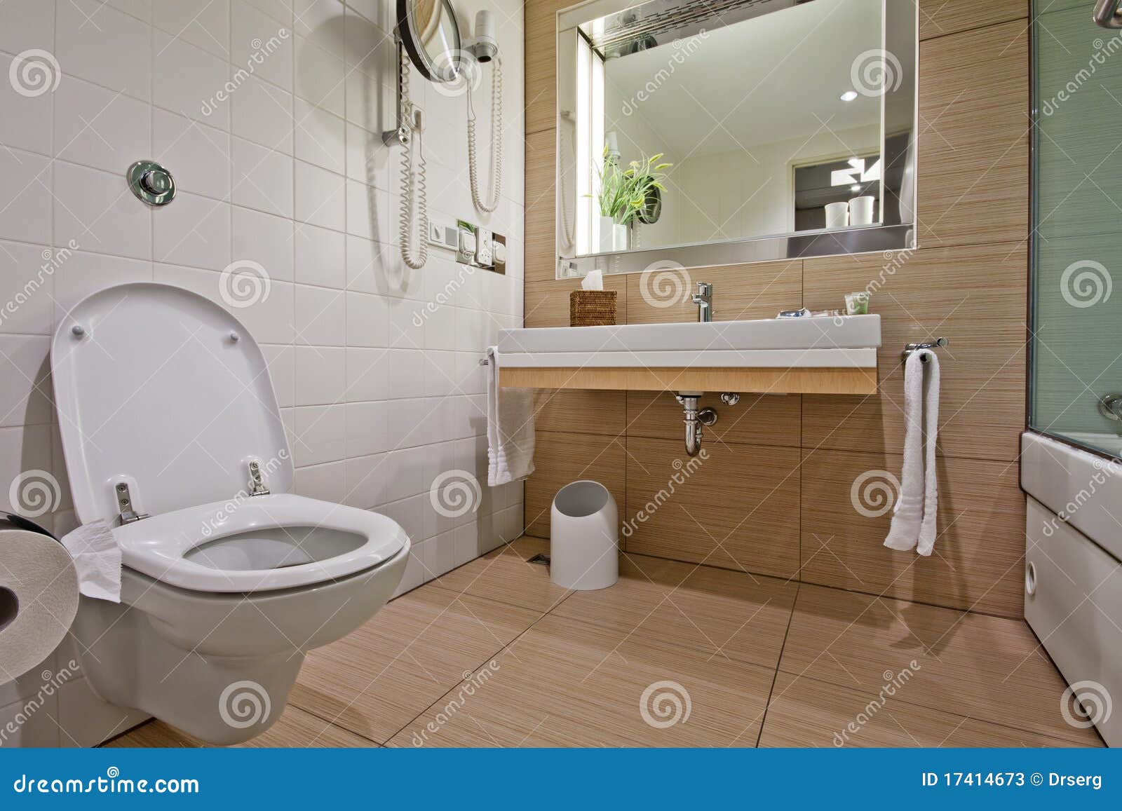 Chambre avec salle de bain et toilette – lombards