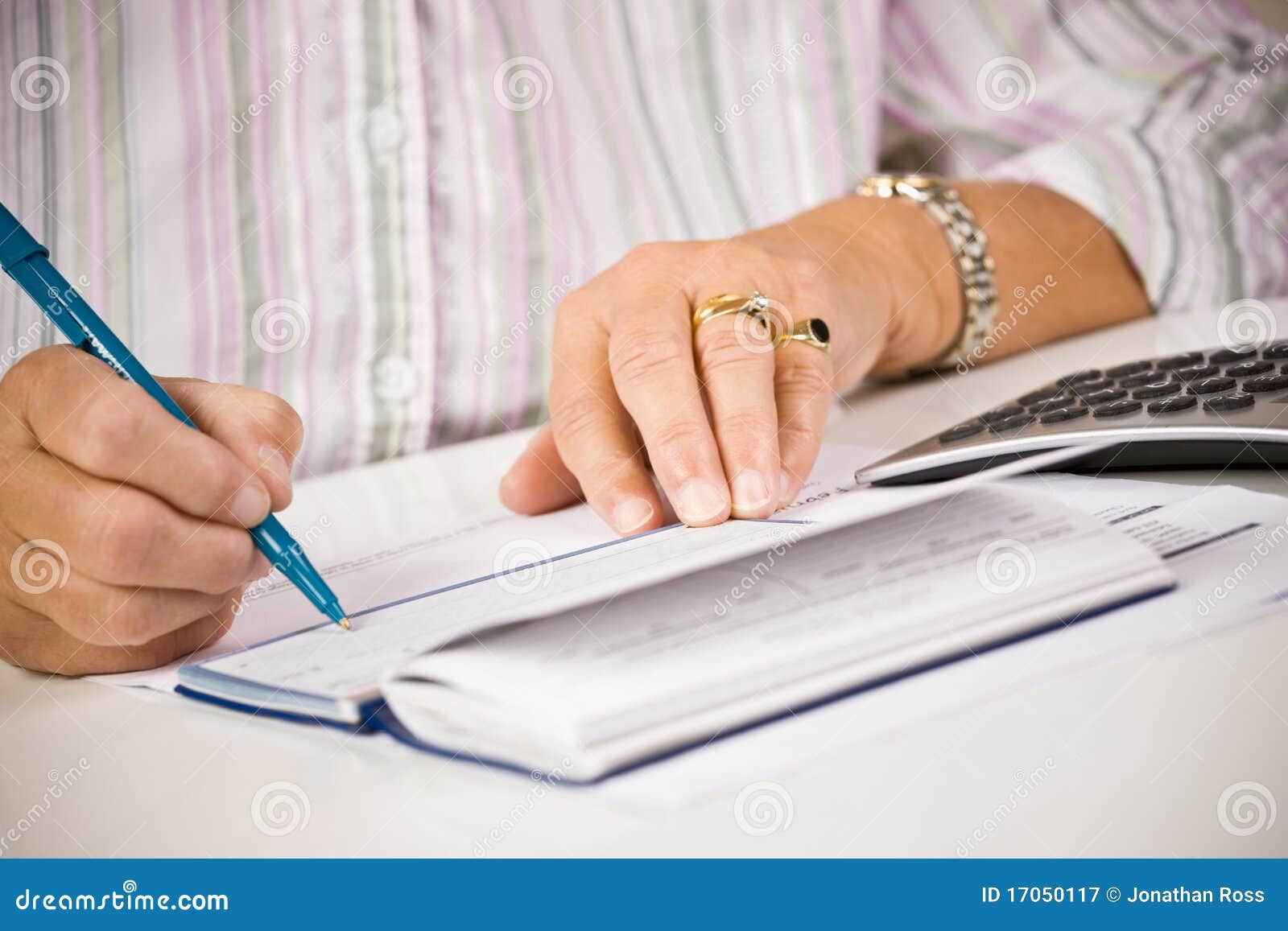 a guide to writing a senior Developing a thesis skip to main content once you have a working thesis, write it down senior thesis tutoring. a guide to writing a senior Developing a thesis skip to main content once you have a working thesis, write it down senior thesis tutoring.