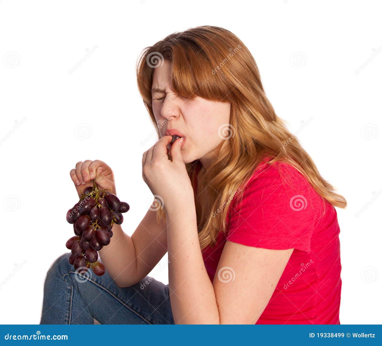 sour-grapes-19338499.jpg