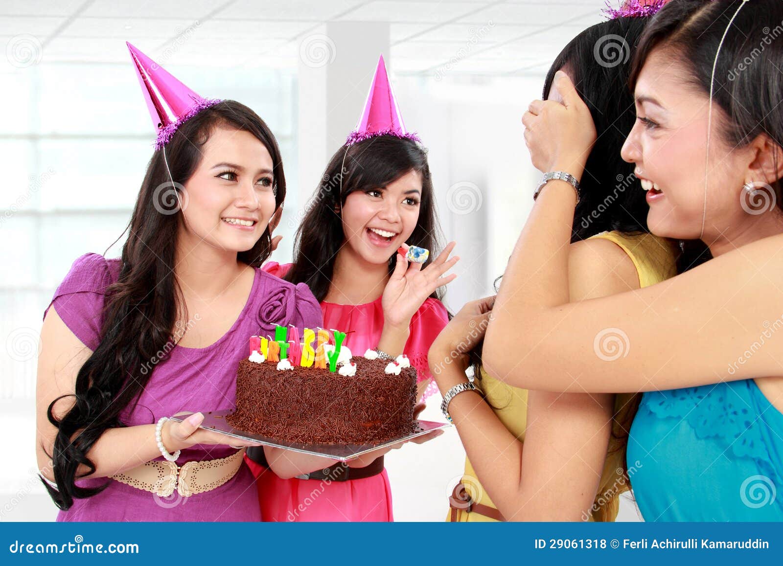 Boyfriend Surprise Birthday Cake Boyfriend Surprise Birthday Cake