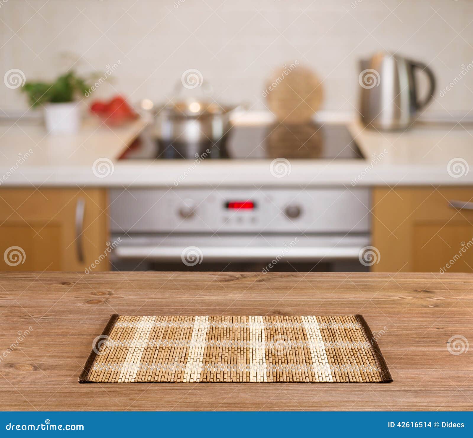 #A72F24 Tabela De Madeira Em Fundo Defocused Do Banco Da Cozinha Foto de Stock 1300x1222 px Banco Para Cozinha Americana De Madeira #1511 imagens