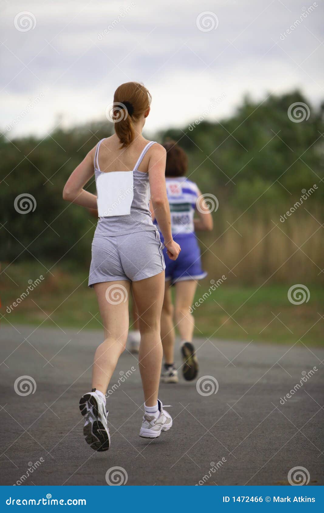 Teen Running Royalty Free Stock Image Image 1472466