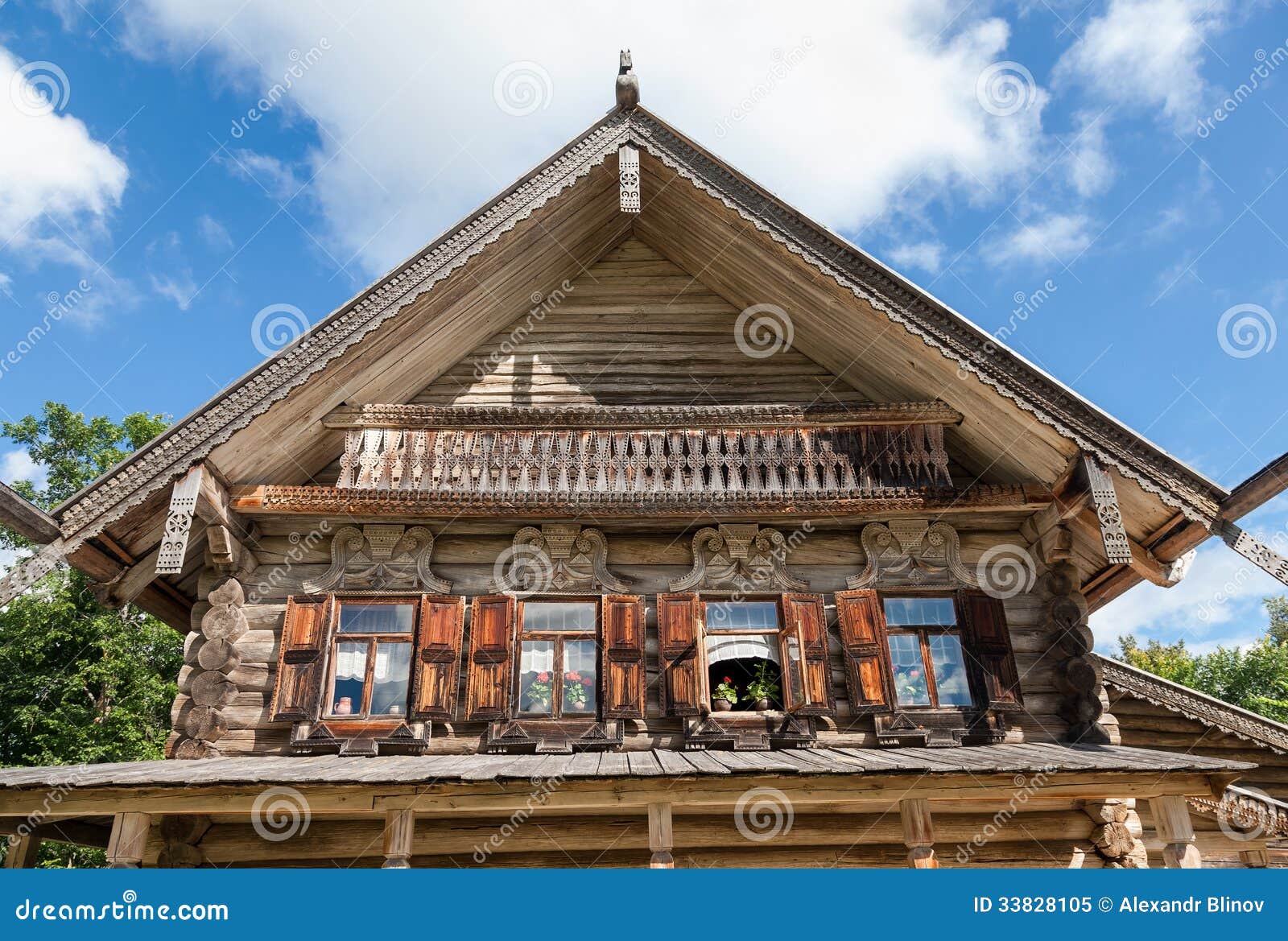 Traditional Russian Old Wooden House Royalty Free Stock Photo - Image 