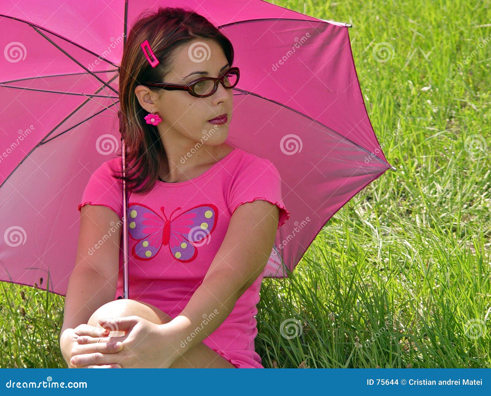 Download this Umbrella Girl picture Download this Umbrella Girl picture