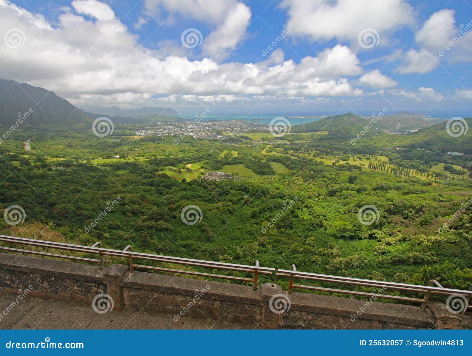 View of the windward coastline of Oahu, Hawaii, from the Nuuanu Pali ...
