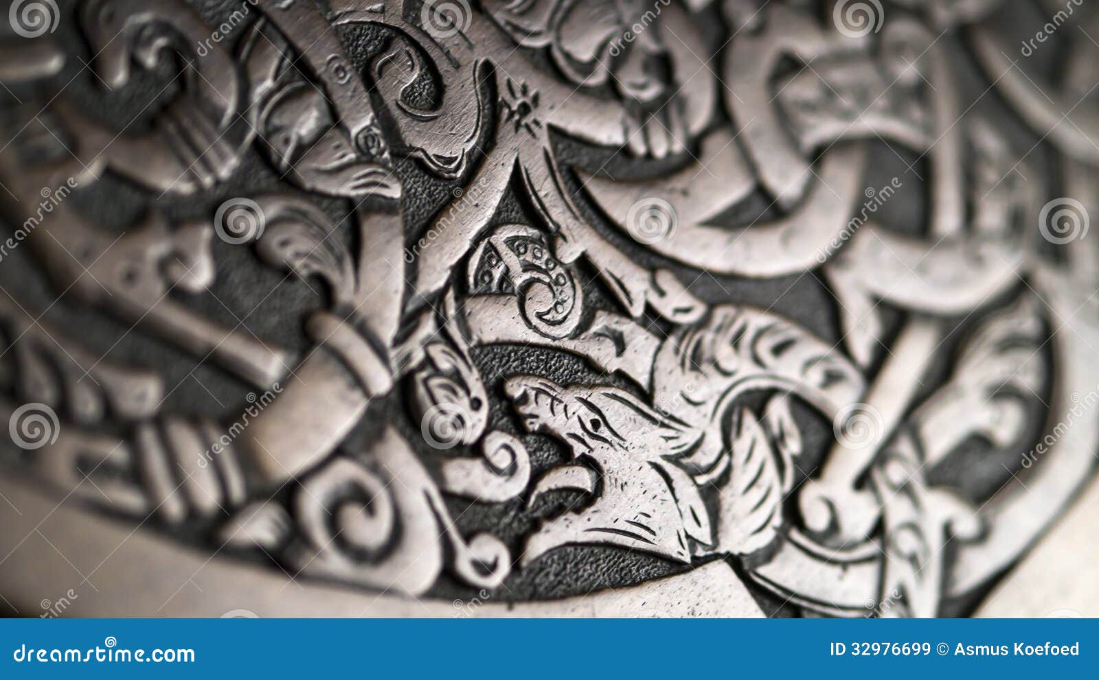 Viking Wood Carving Royalty Free Stock Images - Image: 32976699