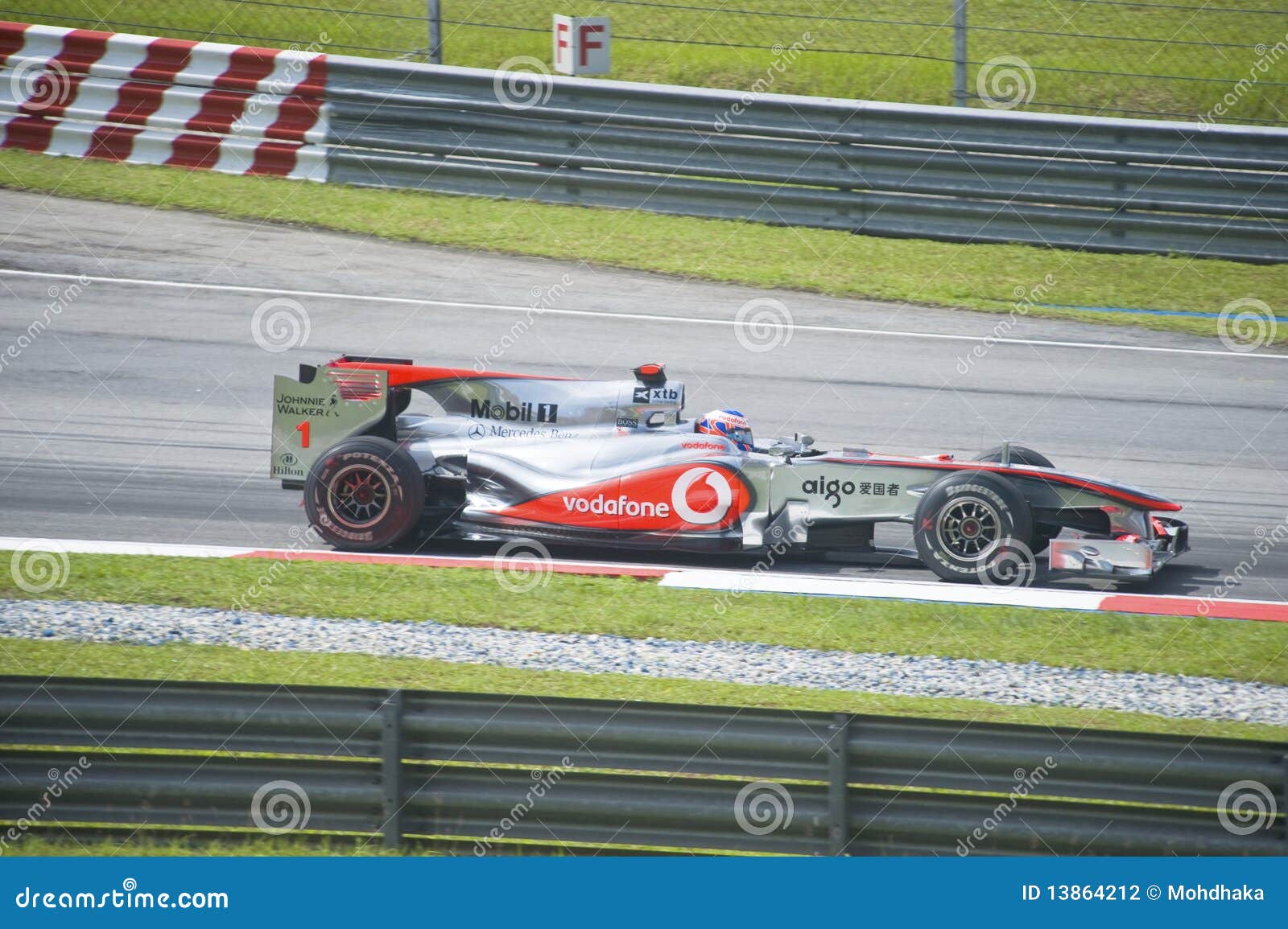 Vodafone mclaren mercedes formula 1 team #5