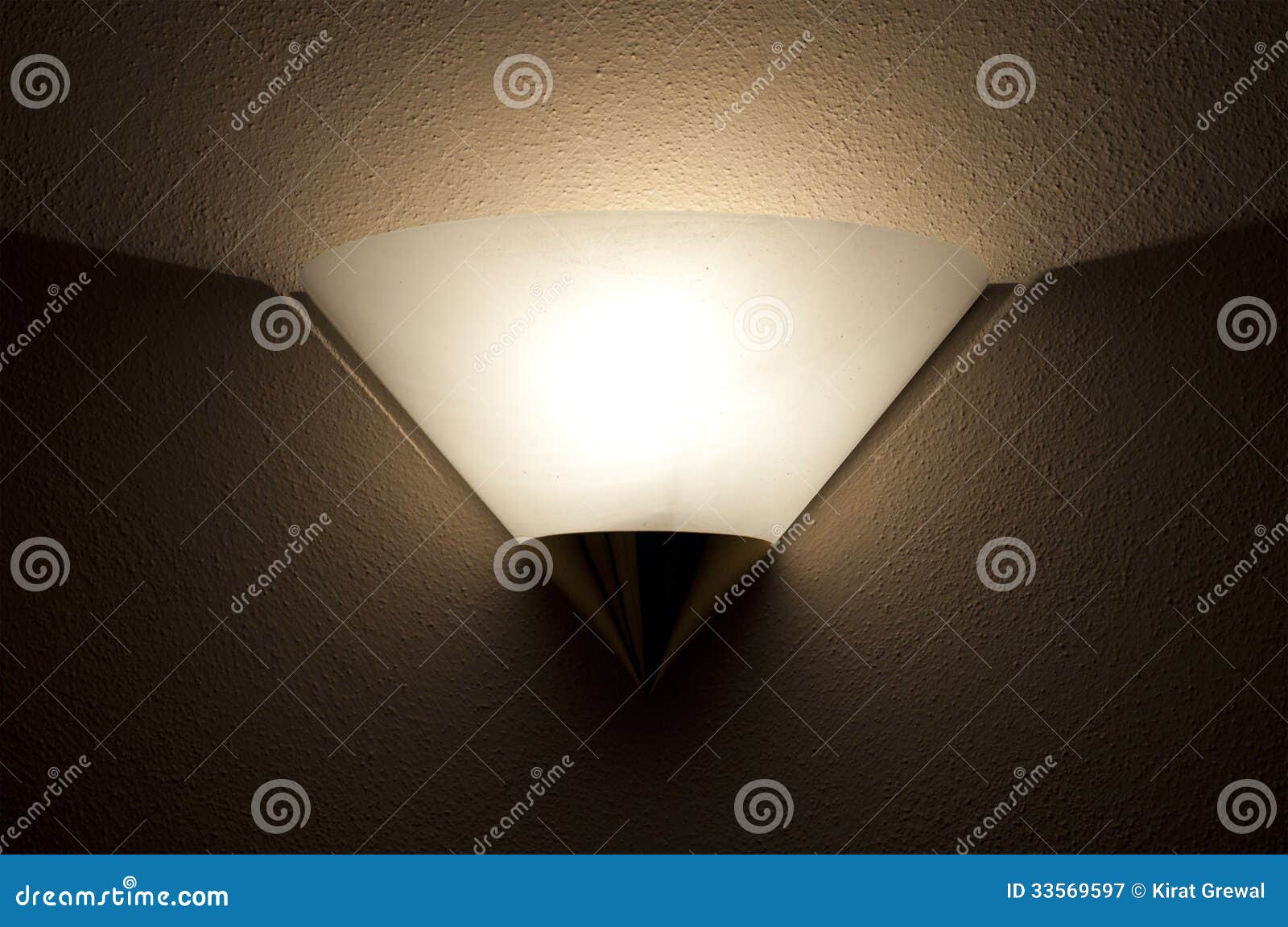Wall Mounted Light Royalty Free Stock Photography - Image: 33569597