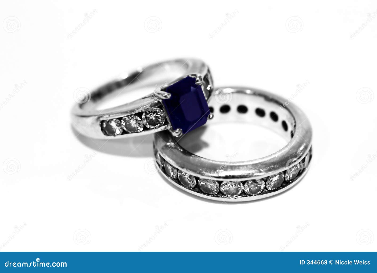 Wedding Rings with Diamonds and Sapphire.