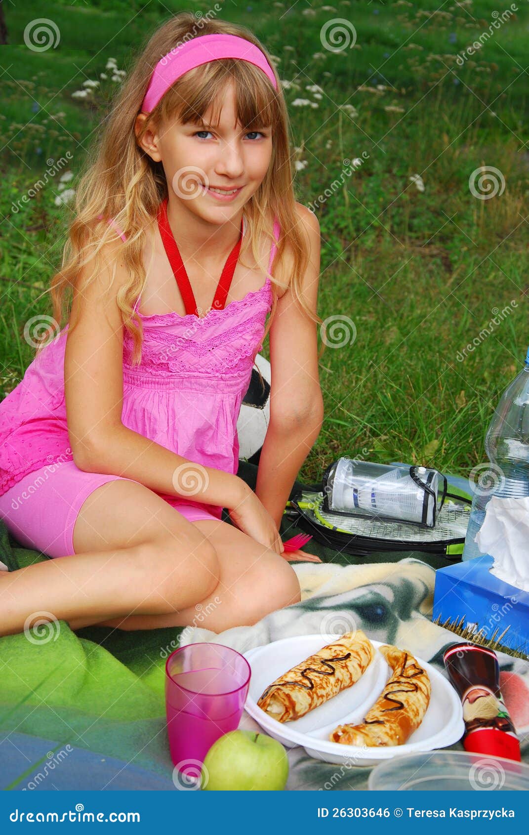 Young Girl On The Picnic Royalty Free Stock Image - Image: 26303646