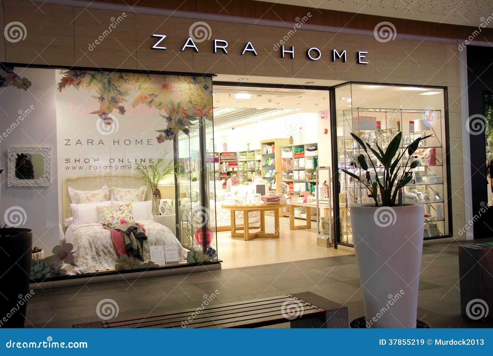 zara-home-shop-store-situated-shopping-mall-algarve-photo-taken ...