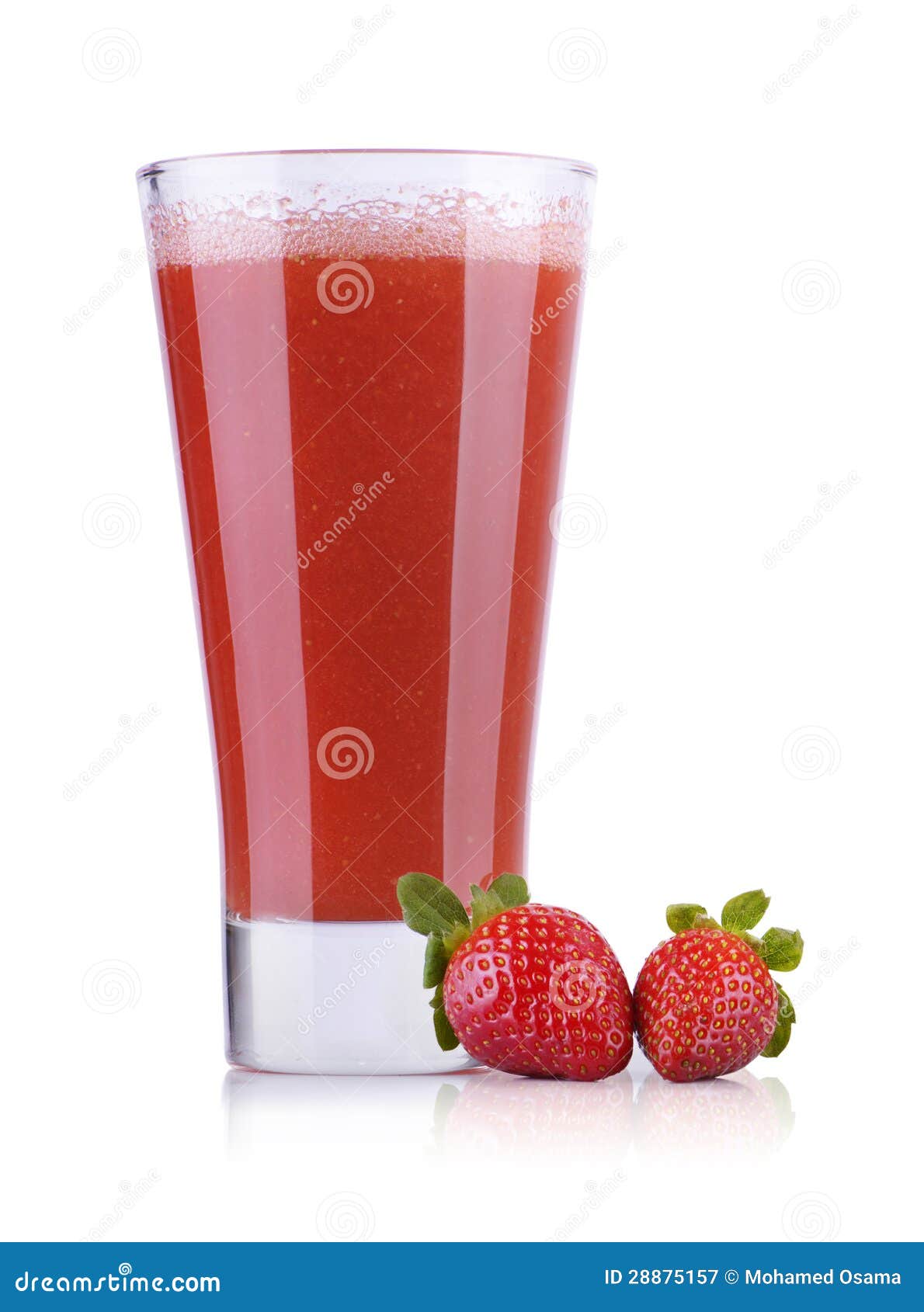 草莓汁用在白色背景的草莓 库存图片. 图片 包括有 水果, 生气勃勃, 汁液, 液体, 打赌的人, 饮料 - 147294655