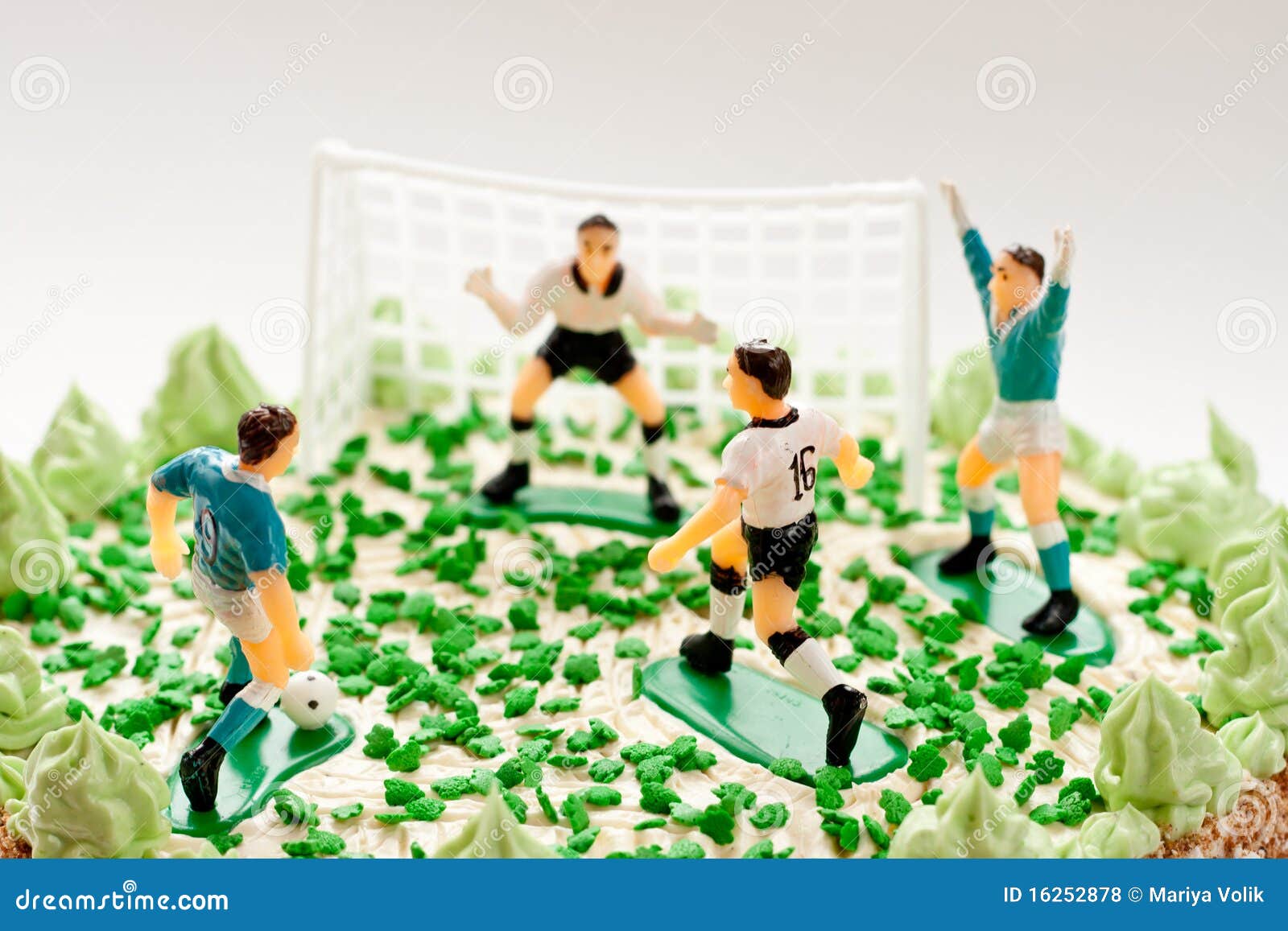 版权 世界杯足球主题生日蛋糕插牌 足球运动生日派对烘焙装饰插件-阿里巴巴