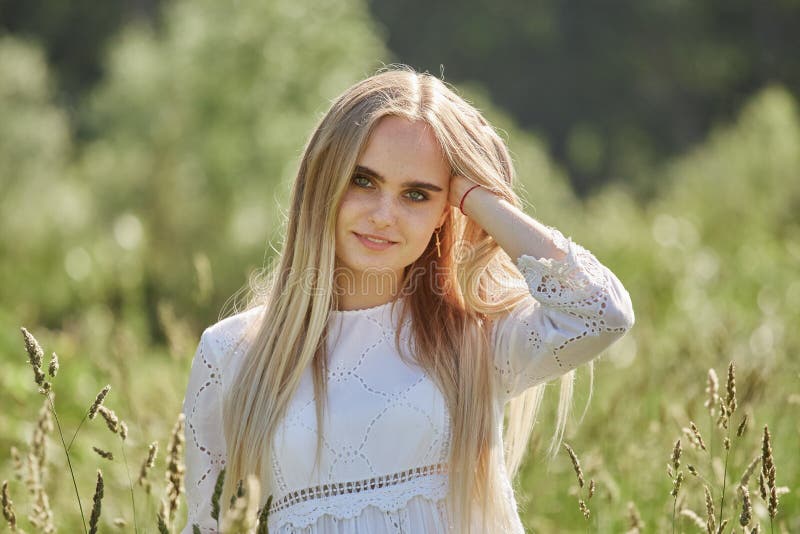 Cute Blonde Girls