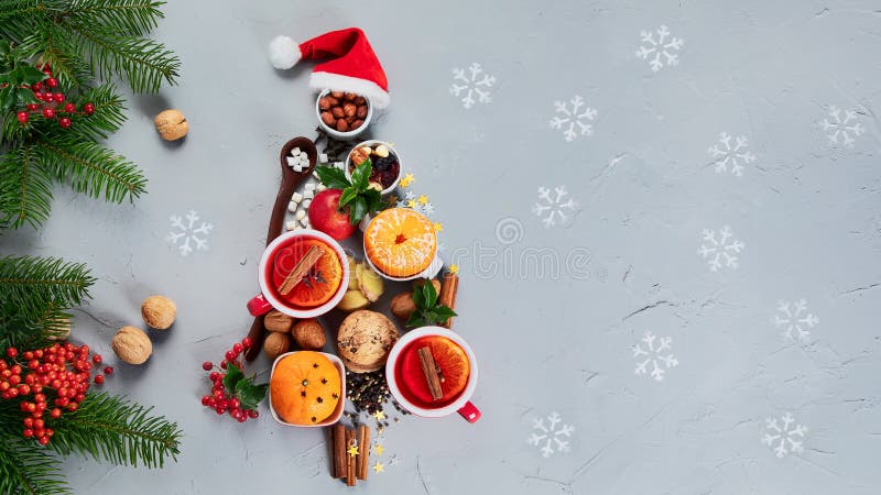 árvore De Natal Feita De Comida De Férias Foto de Stock - Imagem de bolinho, dezembro: 195401212 árvore De Natal Feita De Comida De Férias Foto de Stock - Imagem de bolinho, dezembro: 195401212