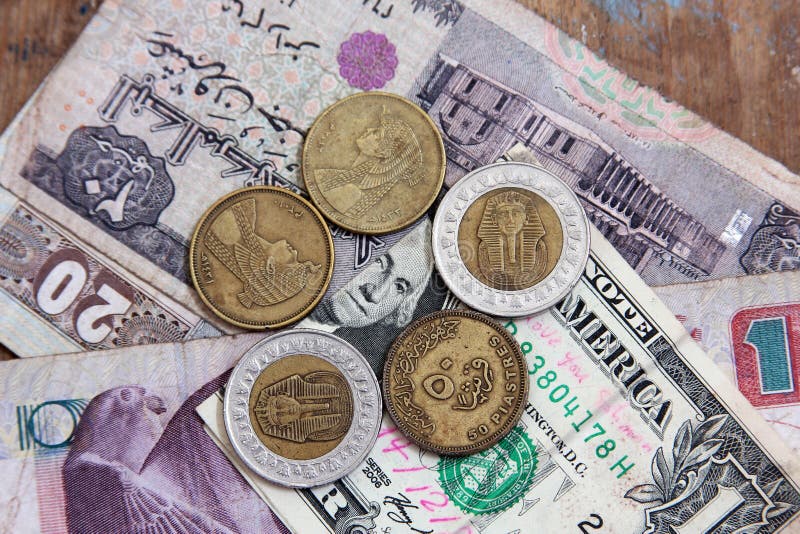 Доллары старого образца в египте принимают ли. Египетские деньги. One Dollar Египет. 20 Египетских фунтов фото. Фото египетских денег бумажных и монет.
