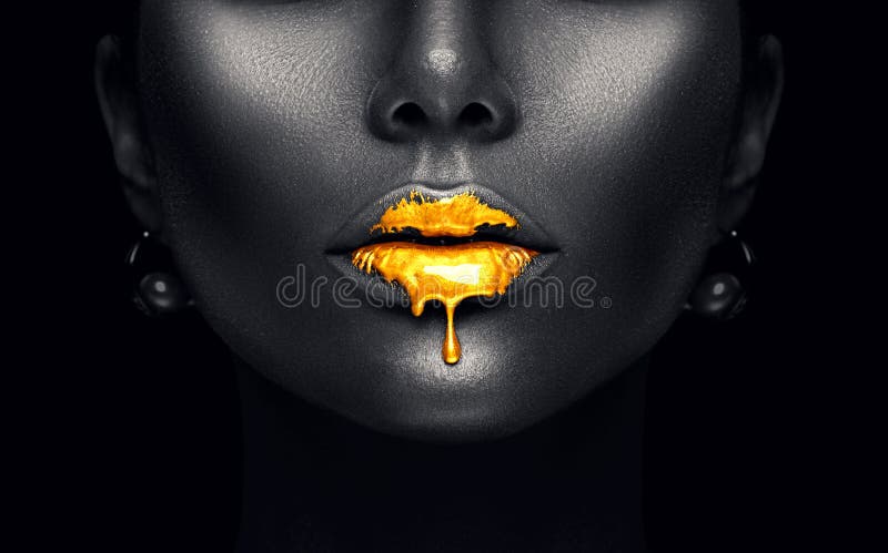 Belle Fille Modèle Avec Le Maquillage Fluorescent Photo stock - Image du  couleur, cils: 72850604