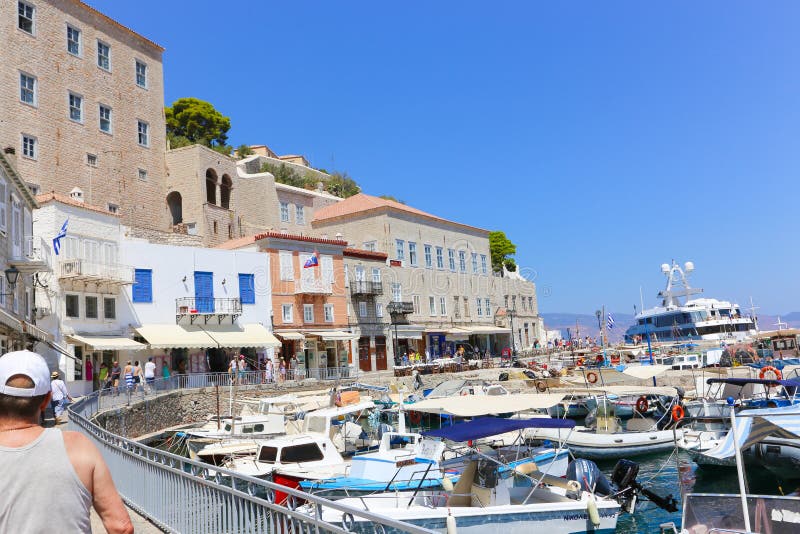 Ile De Poros Grece Photo Editorial Image Du Marche 101069496