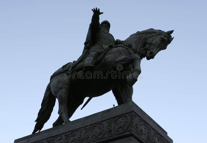 Prince yuri dolgoruky to want to celebrate. Памятник Юрию Долгорукому в Москве фото.