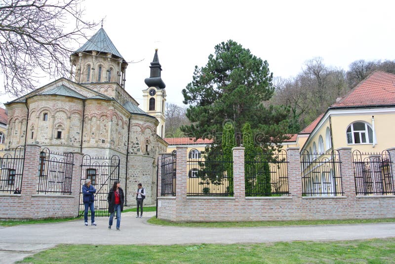 όμορφο μοναστήρι νόβο χούποβο φρούσκα γκόρα νντας βοϊβοντίνα σερβία Στοκ  Εικόνες - εικόνα από ancientness: 231564864