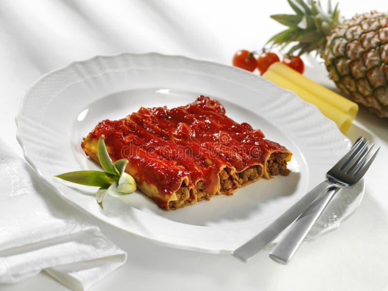 Каннеллони с цыпленком