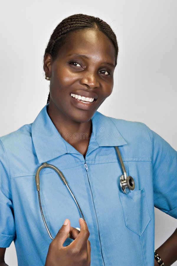 Врач темнокожая. Африканские медсестры. Медсестра в Африке. Медсестра и дети Африки. Африканская медсестра Мем.