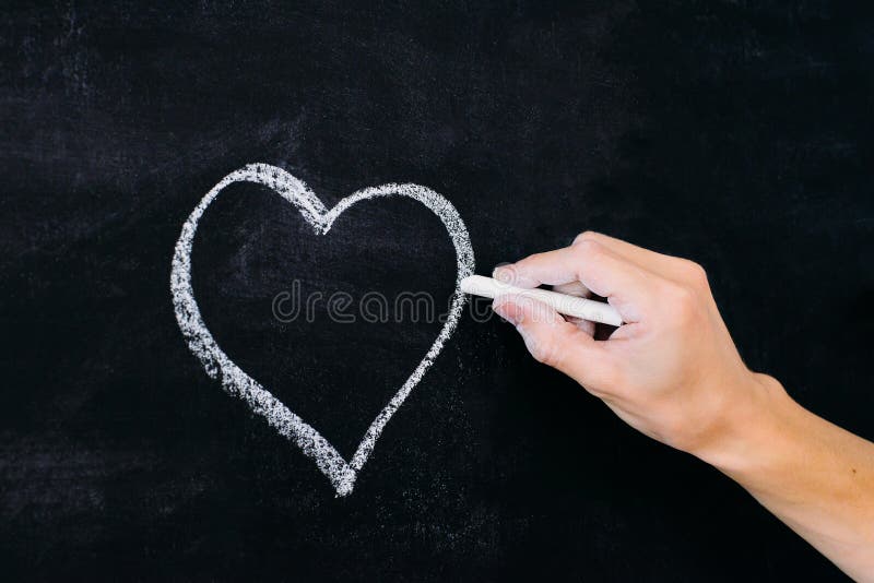 Нарисую мелом напишу i love you кавер девушка поет