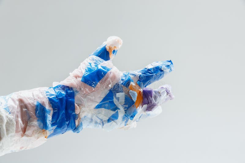 Пластик в повседневной жизни. Recycling in architecture. Big plastic. Plastic recycling process. Фракции пластик.
