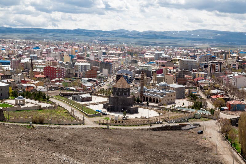 Карс бай. Современный город карс в Турции. Kars.